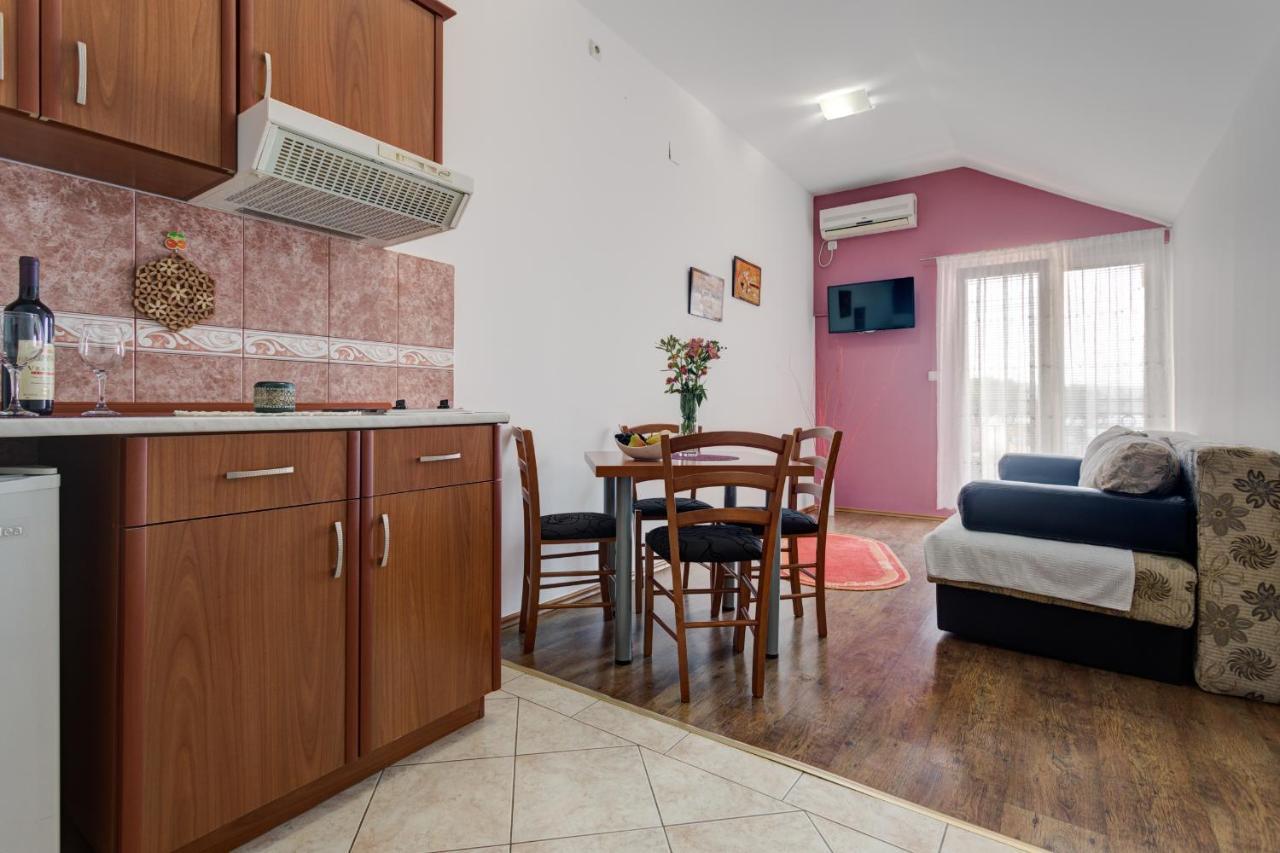 Apartments LungoMare Tivat Exterior foto